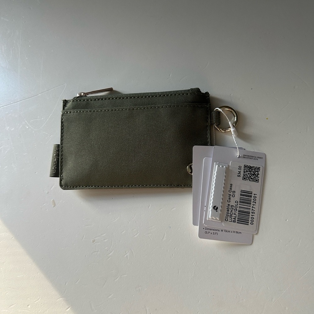Lululemon Clippable Card Case - Picture 5 of 9